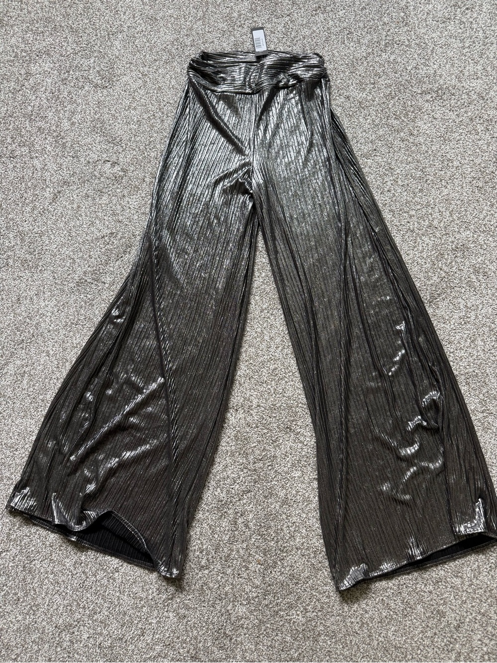 Renee C. Metallic Pleated Wide-Leg Pants - Silver NWT Size L